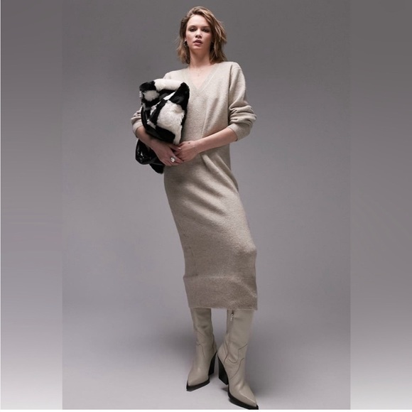 Topshop Dresses & Skirts - RARE Topshop Sweater Dress